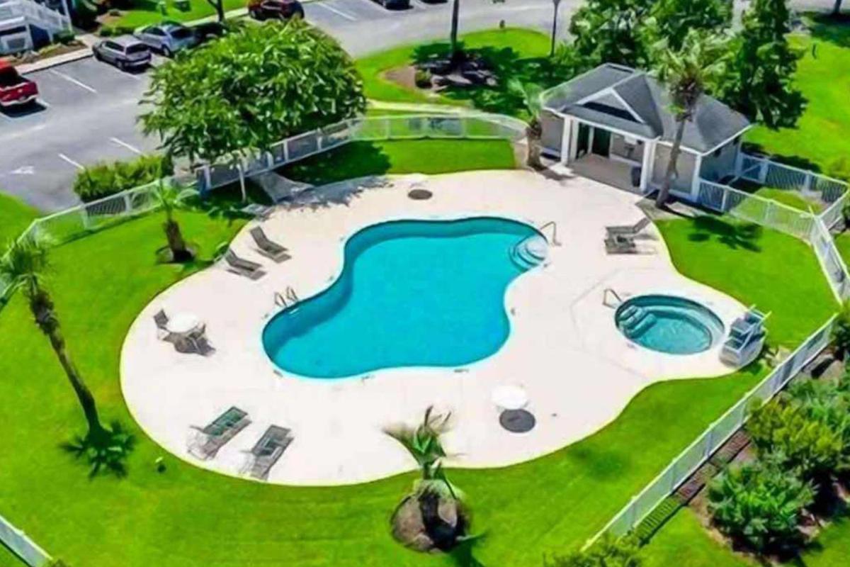 2Br 2Ba Condo On Golf Course Полис-Айленд Экстерьер фото